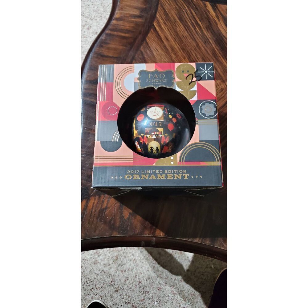 NIB 2017 VINTAGE LIMITED EDITION FAO SCHWARTZ HOLIDAY ORNAMENT